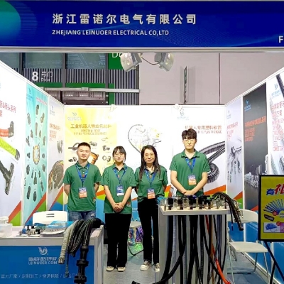 直擊現場—雷諾爾電氣亮相SIA中國智能工廠展